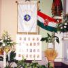 jubileumi zászlók és magyar szentek tablója