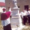 A szobor újraszentelése: Tibola Imre, egyházmegyei kanonok
